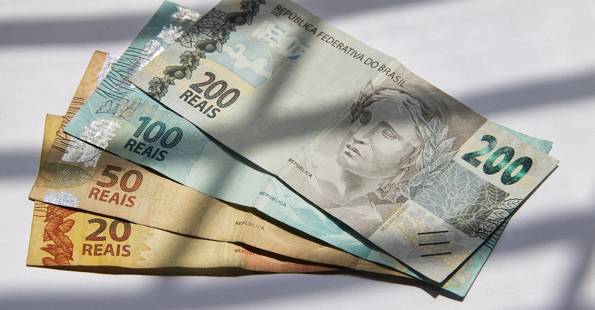 monetary policy illustration